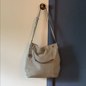 Michael Kohrs Jet Set Chain Hobo bag